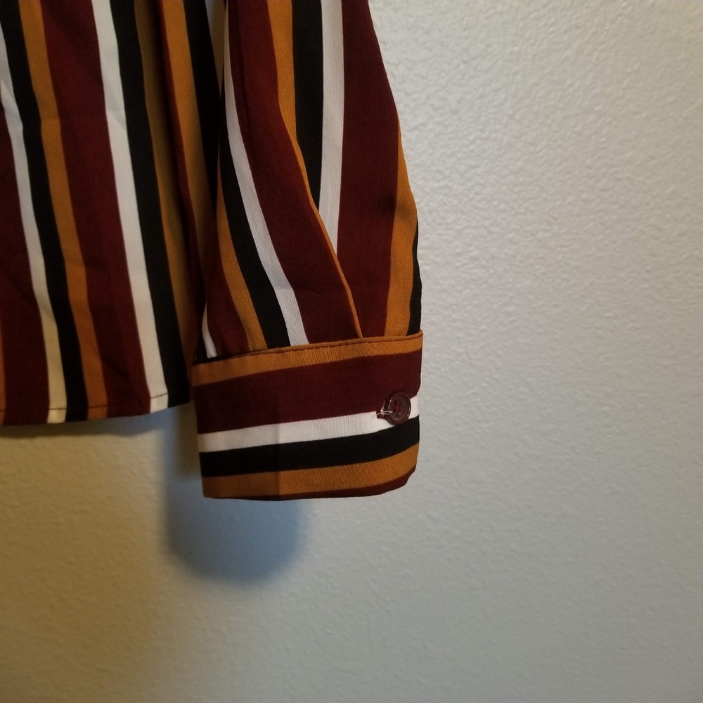 Forever 21 Patterned Button-up - Picture 3 of 5